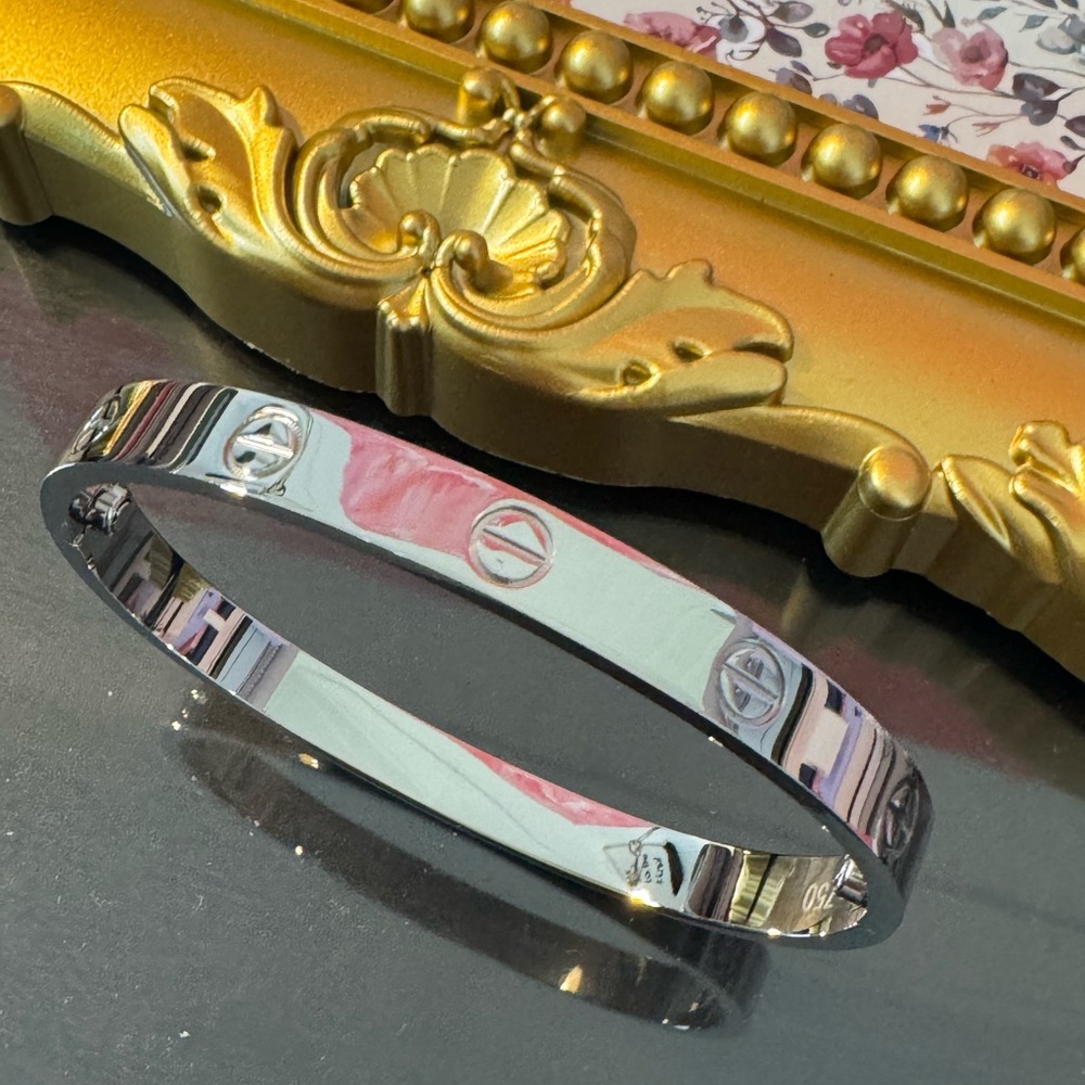 Silver Bangle Bracelet